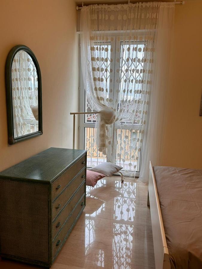 Camere In Appartamento Condiviso Vista San Luca Bolonha Exterior foto